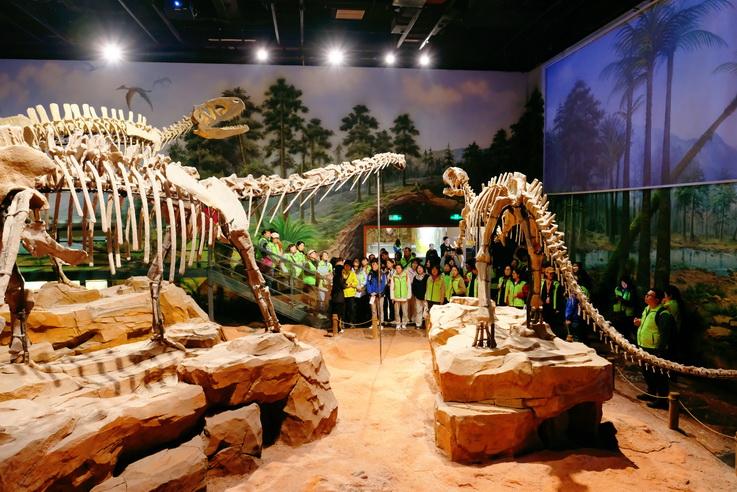 94bea66db110481d4c5383424f4ffd53